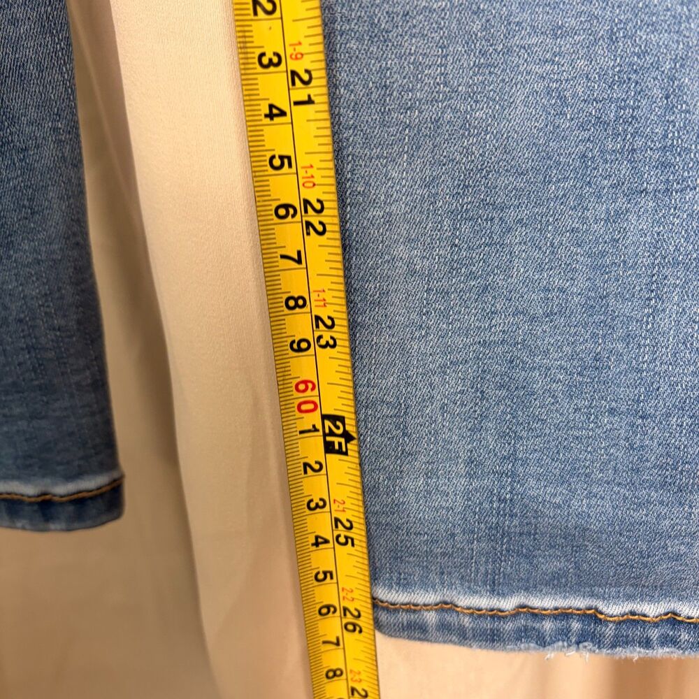 Medium Wash Straight Leg Jeans Size 14 Time and Tru Minimalist Indie Denim - Picture 5 of 6